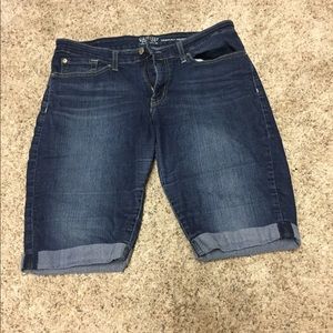 Levi’s Jean Shorts